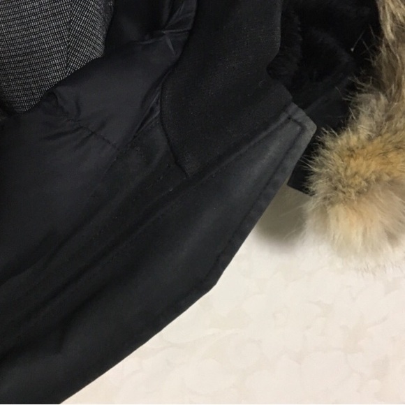 Canada Goose authentic Kensington parka - Picture 9 of 12